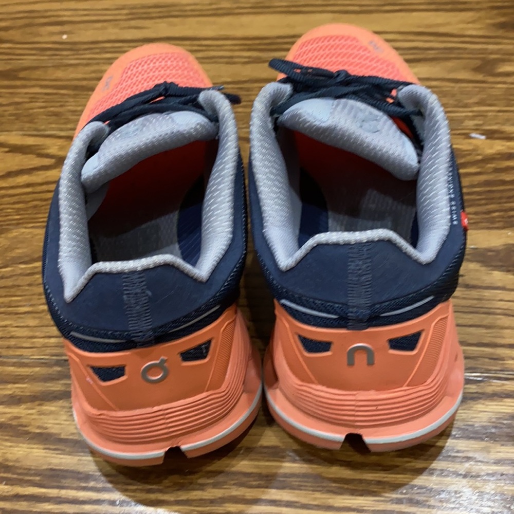 On Running shoes - Picture 4 of 6